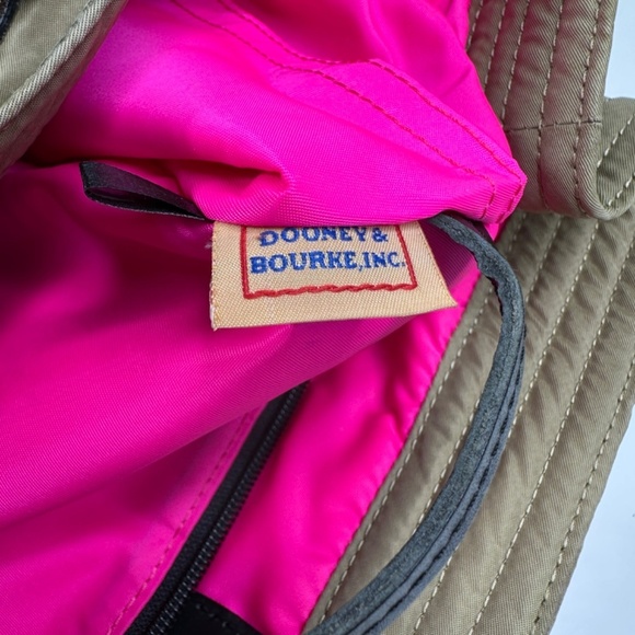 Dooney & Bourke Victoria Tan Beige Nylon Shoulder Bag With Leather Details Large - Picture 13 of 14